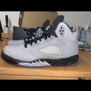 Jordan 5 wolf grey